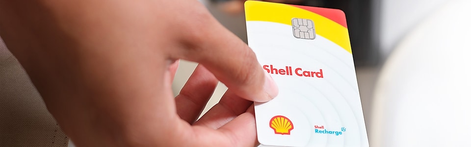 Foto einer Tankkarte von Shell für Unternehmen in der Schweiz