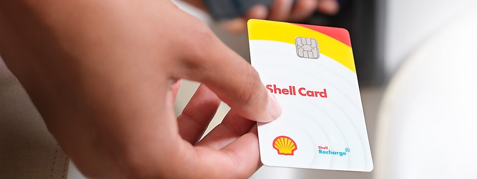 Foto einer Ladekarte von Shell für Unternehmen in der Schweiz