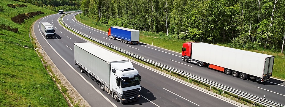 Foto eines Shell Card LKW-Kunden beim Fahren auf der Autobahn