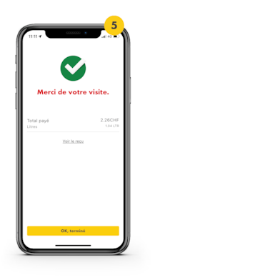 Sur la dernière image, le téléphone est identifié avec le n°&nbsp;5. Un cercle vert avec une coche s’affiche dans l’application pour confirmer la transaction.